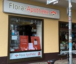 Aussenansicht der Flora-Apotheke