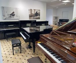 Kneifel Pianos Bild 4