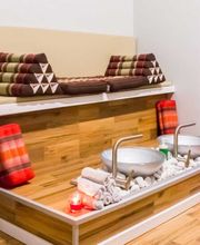 Silver Tiger Spa Cologne Bild 6