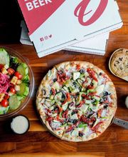 Oggi's Sports | Brewhouse | Pizza image 4