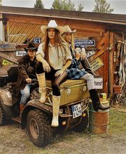 Little-Dirty-Harry Western,- und Indianer Geschäft Bild 2