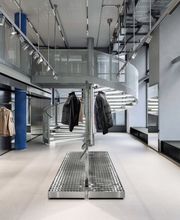 On Flagship Store Zurich Limmatquai Bild 1
