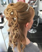 Coiffeur Schnittpunkt Sabrina Bild 1