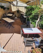 L'Amie Louche image 1