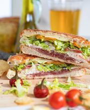 Sauce Pizza & Wine image 1