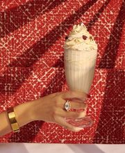 Hotel Plaza Athénée milkshake pause gourmande détail La Terrasse Montaigne