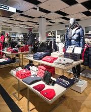 MANOR Sierre Bild 19