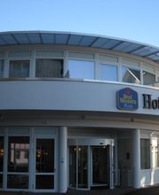 auskragender Sonnenschutz