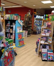 Librairie Entre Parenthèses image 6
