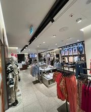 GUESS immagine 7