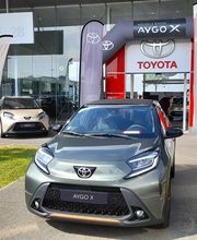 Toyota Chartres Automobile - Car Lovers image 10