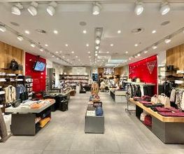 GUESS immagine 3