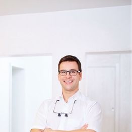 Zahnrarzt DR. Wicklein