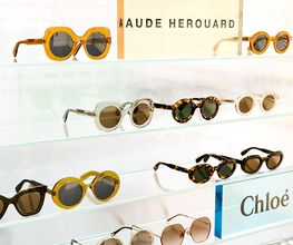 Burri Optik und Kontaktlinsen beim Bellevue in Zürich Bild 13