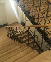 Hofbauer Treppenbau und -sanierungen Bild 5