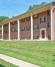 Naamans Village Apartments image 12