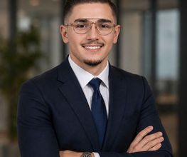 portraitSq