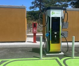 Ricarica in sicurezza in modalità ultra fast per tutti i veicoli elettrici. IPlanet