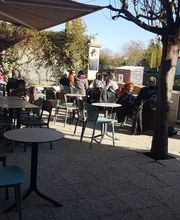 Café de L'Escale image 10