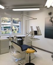 dr. med. dent. Lauper Reto Bild 7