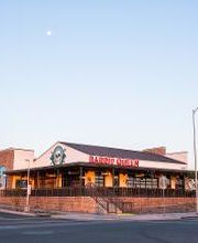 Barrio Queen image 15