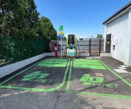 IPLANET Ricarica in sicurezza in modalità ultra fast per tutti i veicoli elettrici.