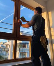 The Gentlemen Facility Services Alex Maravegias Bild 2