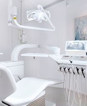 Zahnarztpraxis Dr. med. dent. Yves von Weydlich Bild 4