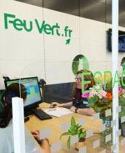 Rencontrez notre équipe accueillante, prête à planifier votre prochain rendez-vous en un clin d'œil.