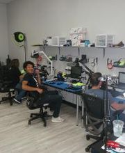 uBreakiFix - Phone and Computer Repair image 6