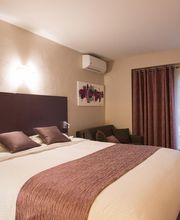 Hôtel Le Petit Casset image 10