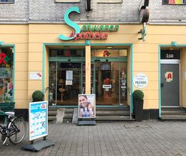 Aussenansicht der Schwanen-Apotheke