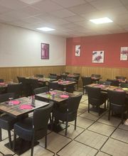 Dine Ami Table image 4