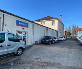 Rent A Car image 11