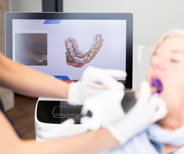 iNovaDental - Praxis für Zahnmedizin & Oralchirurgie Bild 5