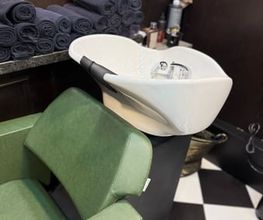 Enjoy Barber Salon Bild 6
