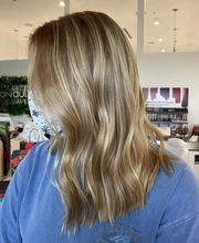 Salon Dulay - Mills 50 District image 11