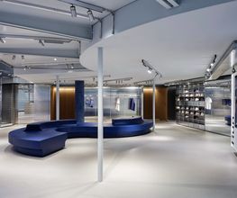 On Flagship Store Zurich Limmatquai Bild 2
