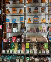 Venchi Cioccolato & Gelato, Firenze Piazza del Mercato Nuovo, Porcellino, Ponte Vecchio immagine 11
