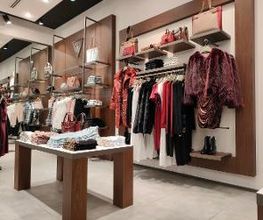GUESS immagine 13