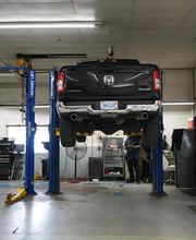 Fox Chrysler Dodge Jeep RAM Southfield - Service & Parts image 8