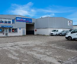 Rent A Car image 6