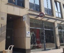 Außenbereich Ansicht Gebäude WBS TRAINING Wismar