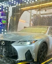 BlueWave Express Car Wash Uvalde image 2