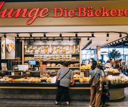 Junge Die Bäckerei. Bild 6