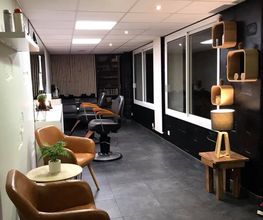 Le Salon De Coiffure image 7