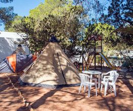 camping-cala-nova-tipi-02.jpg