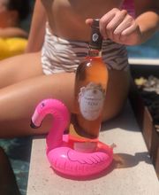 Flamingo Liquor Lovefield image 3