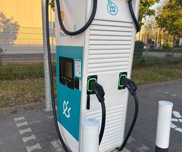 Shell Recharge Charging Station Bild 1