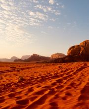 Nura Voyages image 5